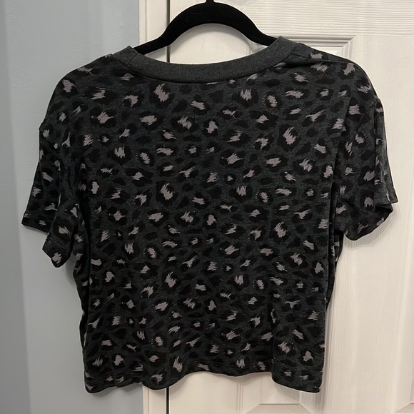 Alternative Apparel Leopard Crop Tee - Picture 5 of 5